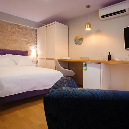 Mijama Bed & Breakfast 4*