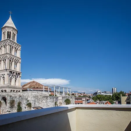 Mijama לינה וארוחת בוקר 4*