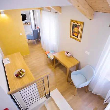 Mijama Bed and Breakfast 4*